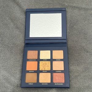 Beautycounter classic eyeshadow palette